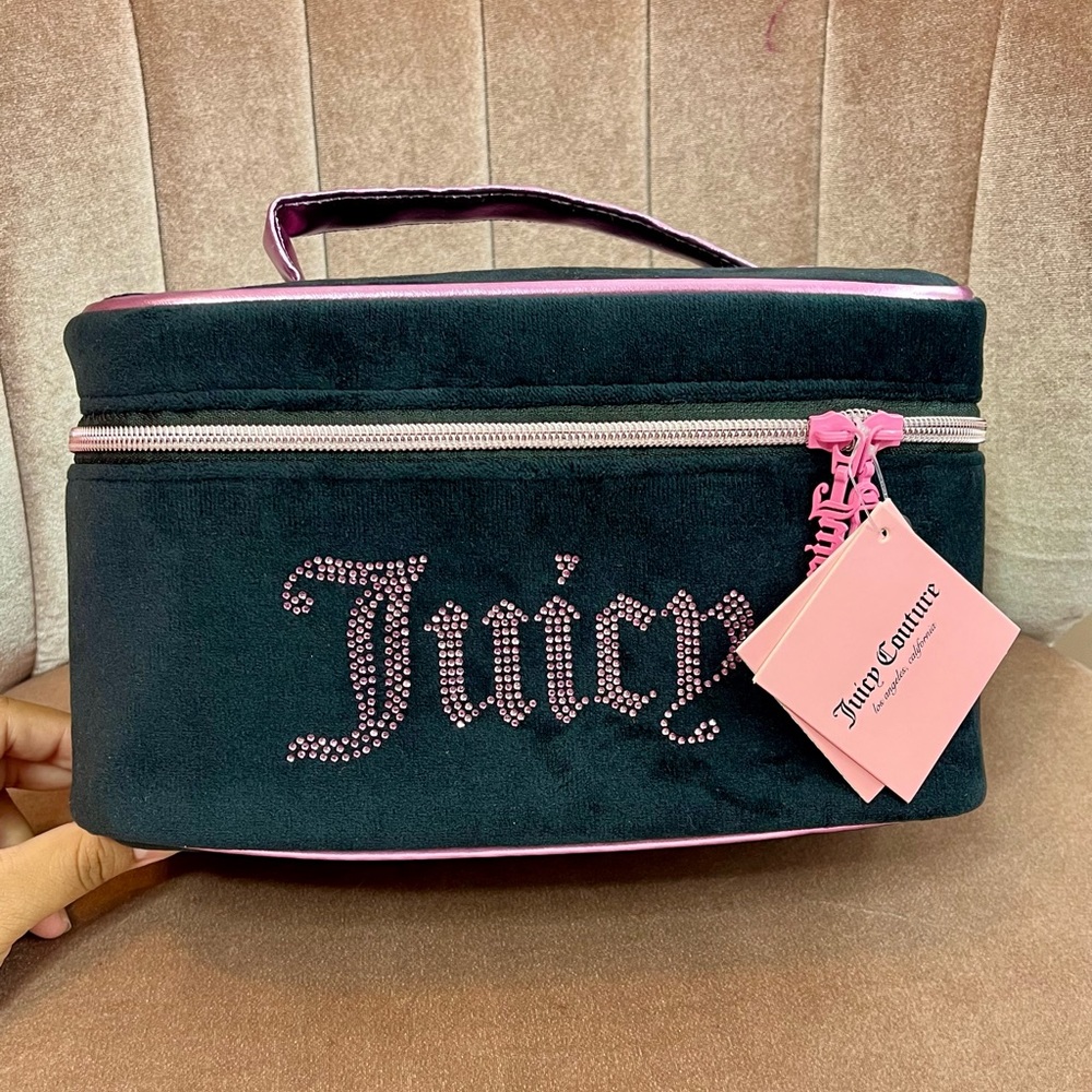 ❣️SOLD❣️ JUICY COUTURE COSMETIC BAG